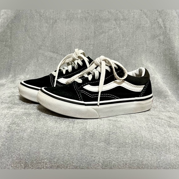 Vans Kids Black and White Sneakers - Picture 4 of 6